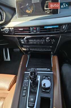 Внедорожник / Кроссовер BMW X6 2015 в Черновцах