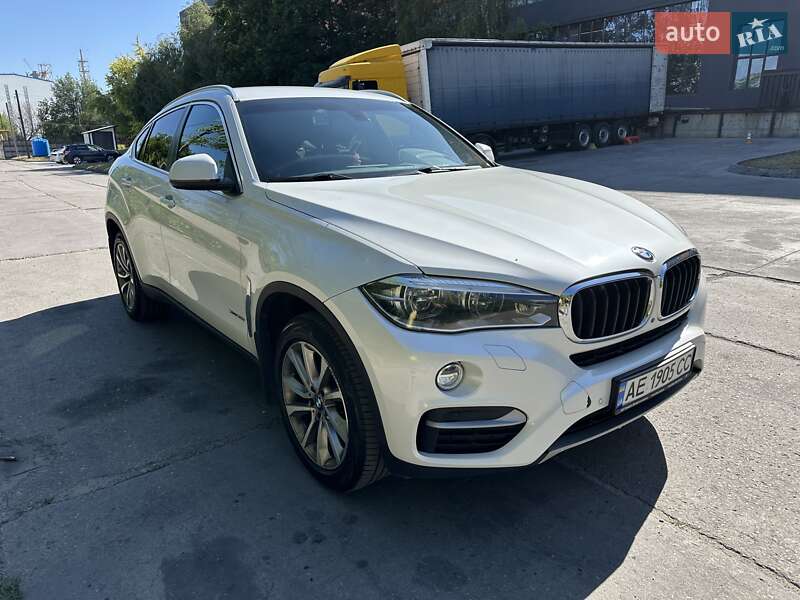 Внедорожник / Кроссовер BMW X6 2015 в Днепре