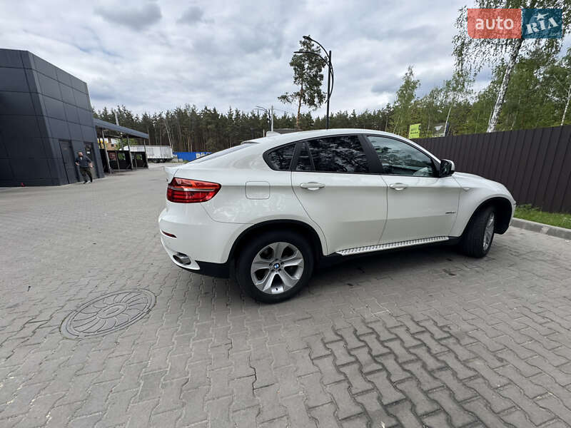 Внедорожник / Кроссовер BMW X6 2012 в Буче