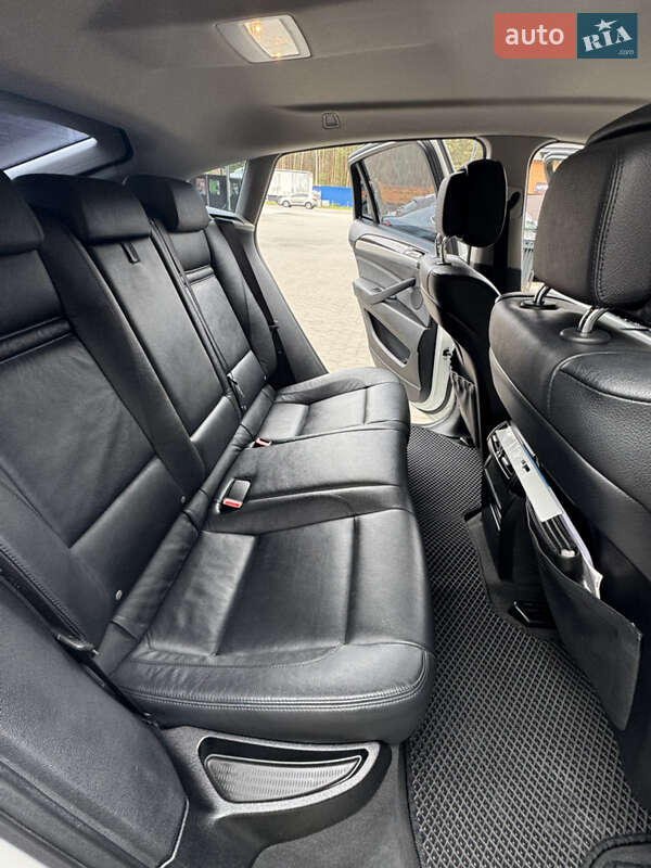 Внедорожник / Кроссовер BMW X6 2012 в Буче