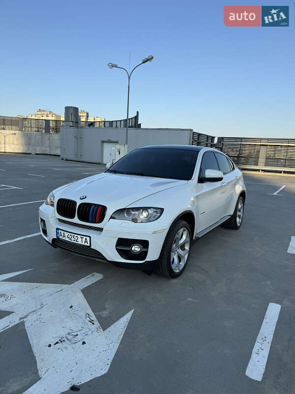 Внедорожник / Кроссовер BMW X6 2011 в 