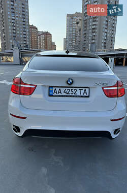 Внедорожник / Кроссовер BMW X6 2011 в 