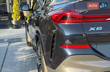 Позашляховик / Кросовер BMW X6 2022 в 