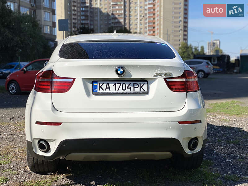 Позашляховик / Кросовер BMW X6 2012 в Києві