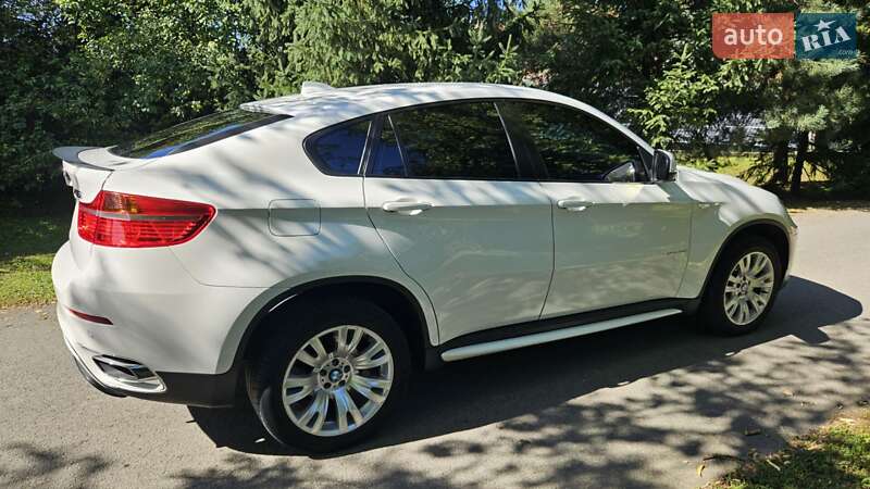 BMW X6 2011