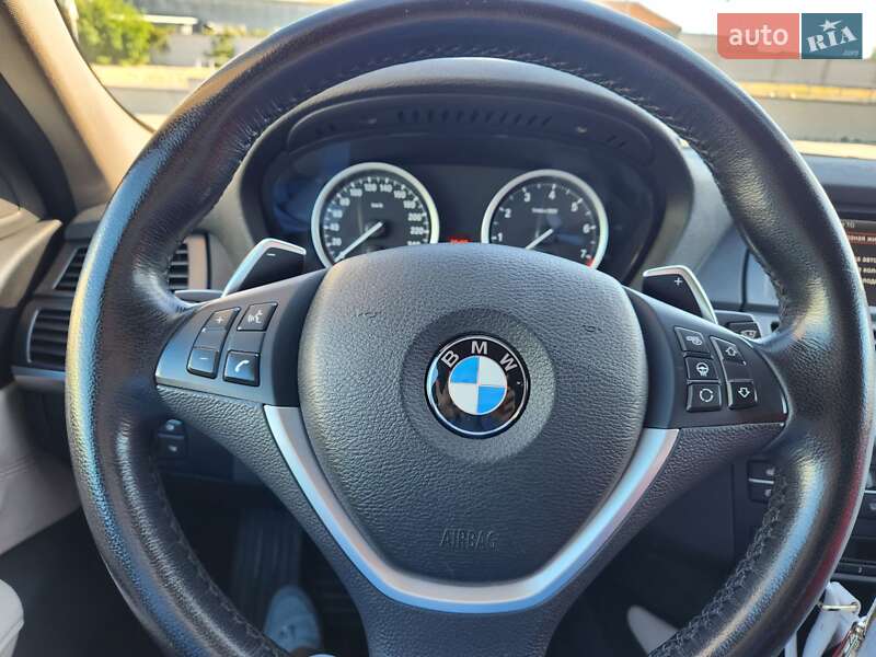 Внедорожник / Кроссовер BMW X6 2012 в Киеве