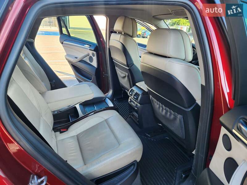 Внедорожник / Кроссовер BMW X6 2012 в Киеве