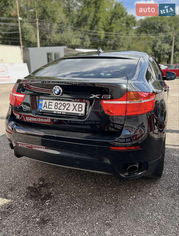 BMW X6 2011