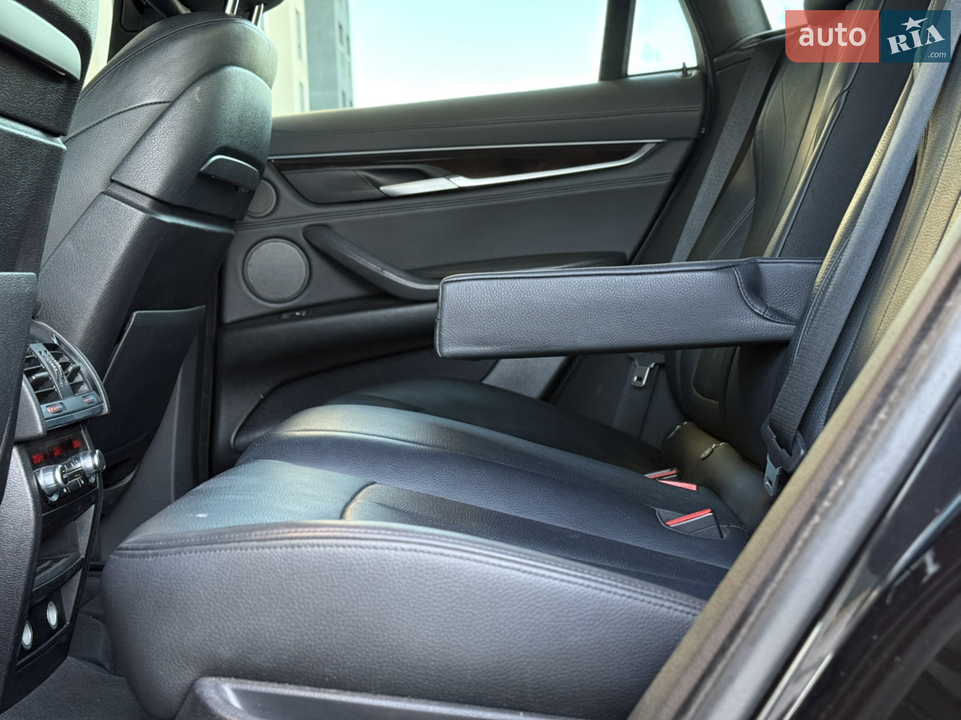 2015 BMW X6 - мініатюра 38