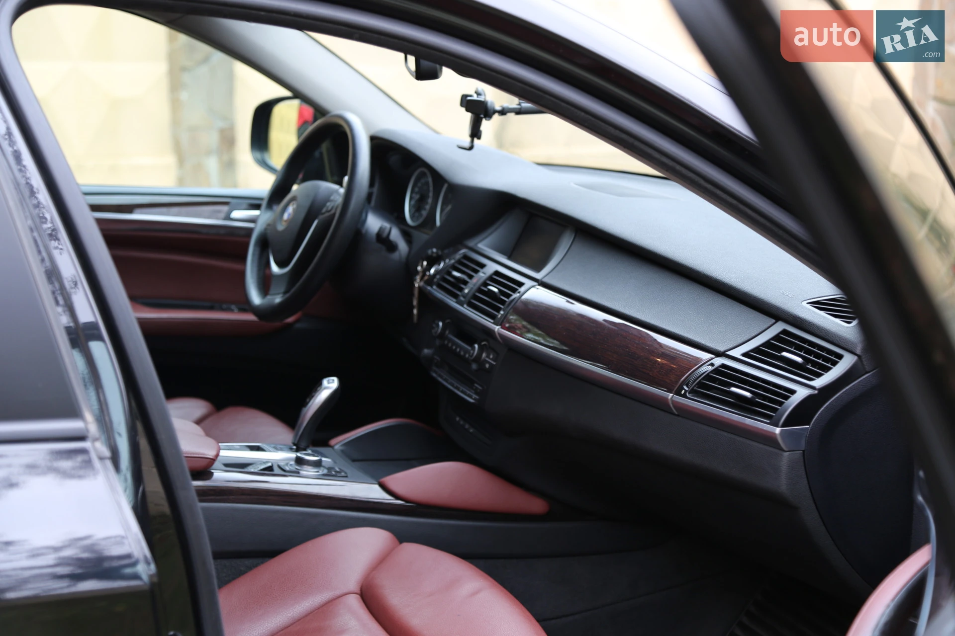 2010 BMW X6 - мініатюра 11
