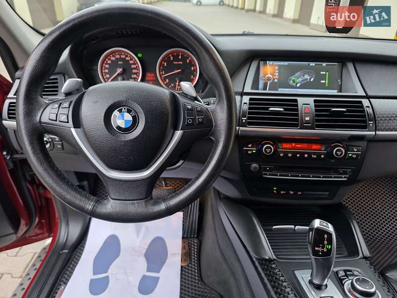 Внедорожник / Кроссовер BMW X6 2010 в Хмельницком