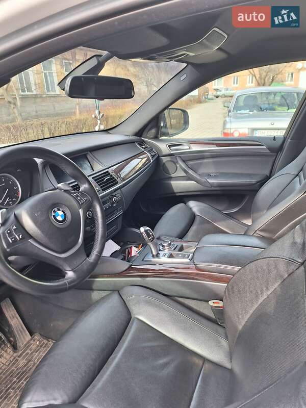Внедорожник / Кроссовер BMW X6 2010 в Ахтырке