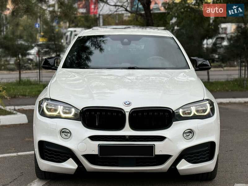 Внедорожник / Кроссовер BMW X6 2015 в Одессе