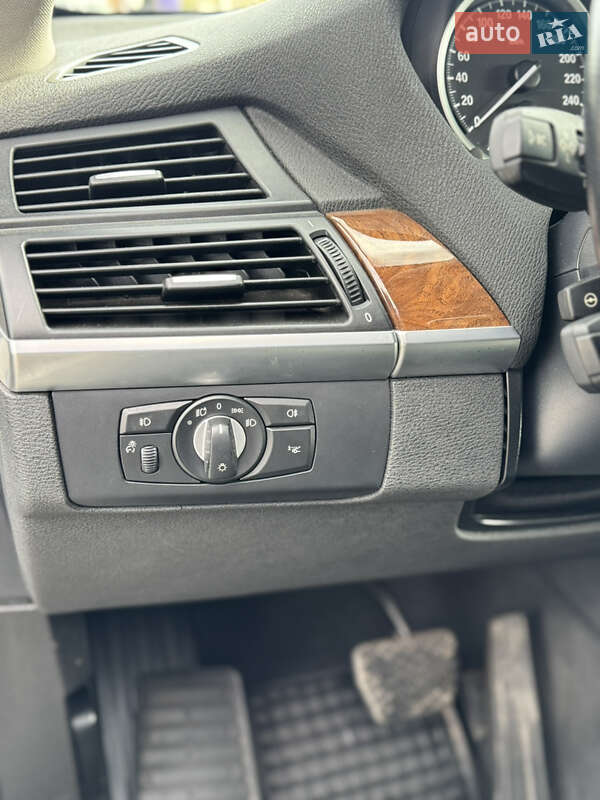 Внедорожник / Кроссовер BMW X6 2013 в Новоднестровске фото 45 Внедорожник / Кроссовер BMW X6 2013 в Новоднестровске