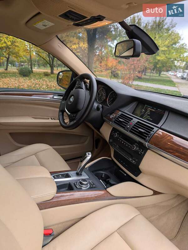 Позашляховик / Кросовер BMW X6 2012 в Києві