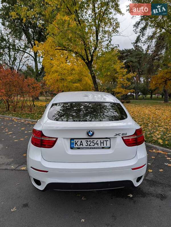 Позашляховик / Кросовер BMW X6 2012 в Києві