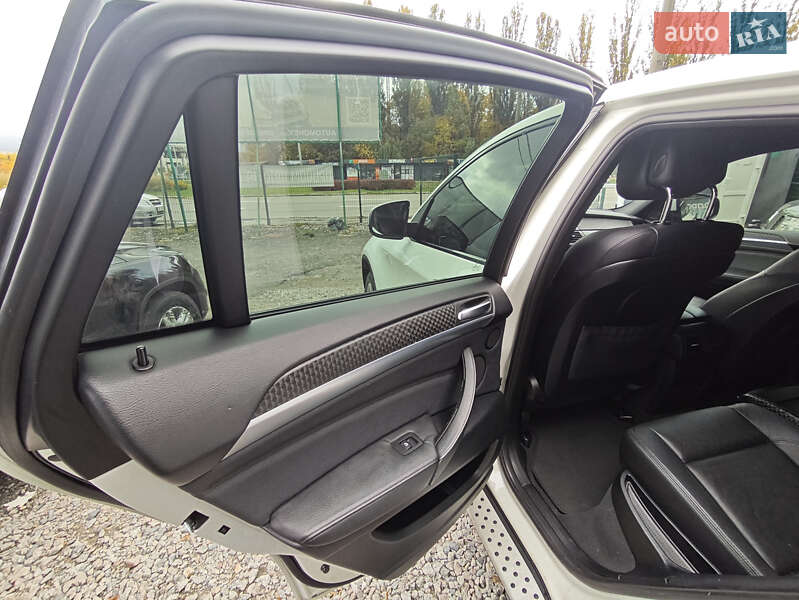 Внедорожник / Кроссовер BMW X6 2010 в Киеве