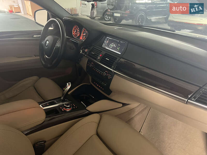 Внедорожник / Кроссовер BMW X6 2010 в Полтаве
