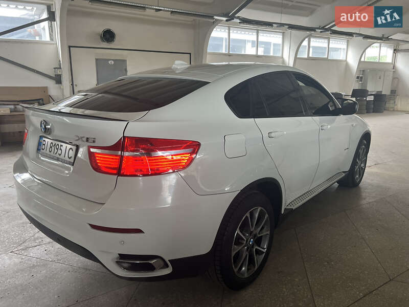 Внедорожник / Кроссовер BMW X6 2010 в Полтаве