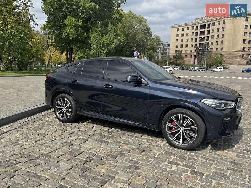 Внедорожник / Кроссовер BMW X6 2022 в Харькове