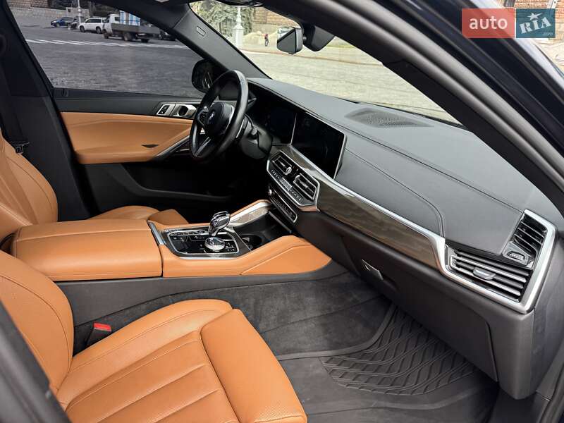 Внедорожник / Кроссовер BMW X6 2022 в Харькове