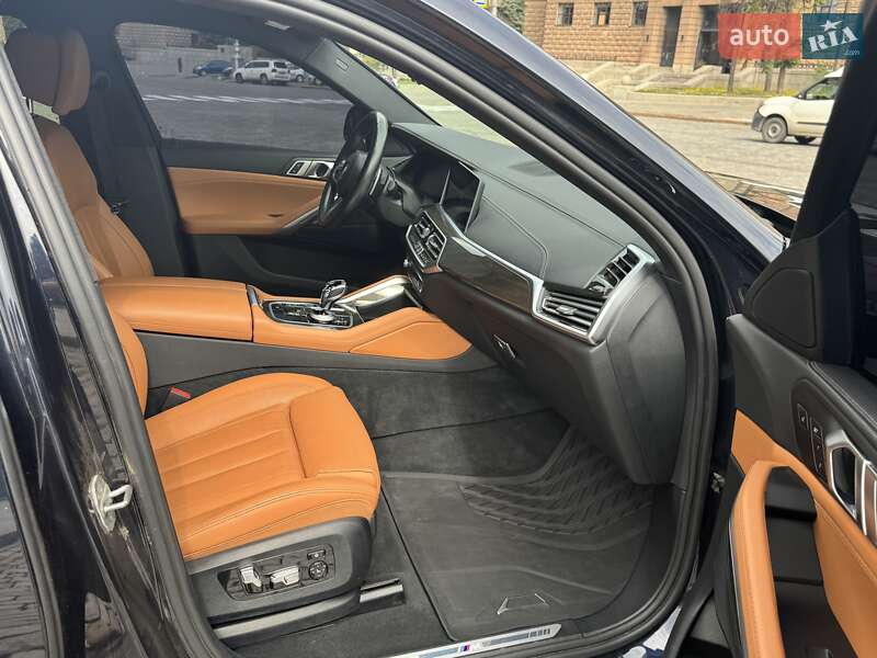 Внедорожник / Кроссовер BMW X6 2022 в Харькове