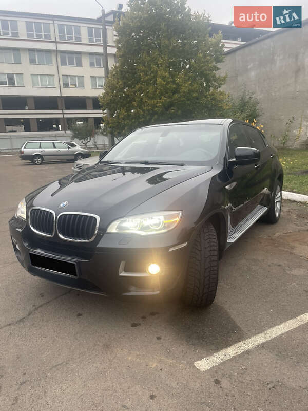 Внедорожник / Кроссовер BMW X6 2013 в Киеве