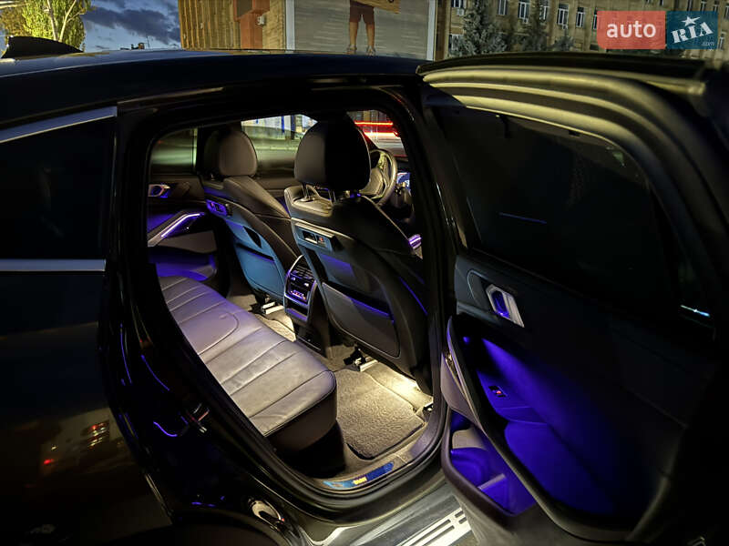 Внедорожник / Кроссовер BMW X6 2021 в Ужгороде