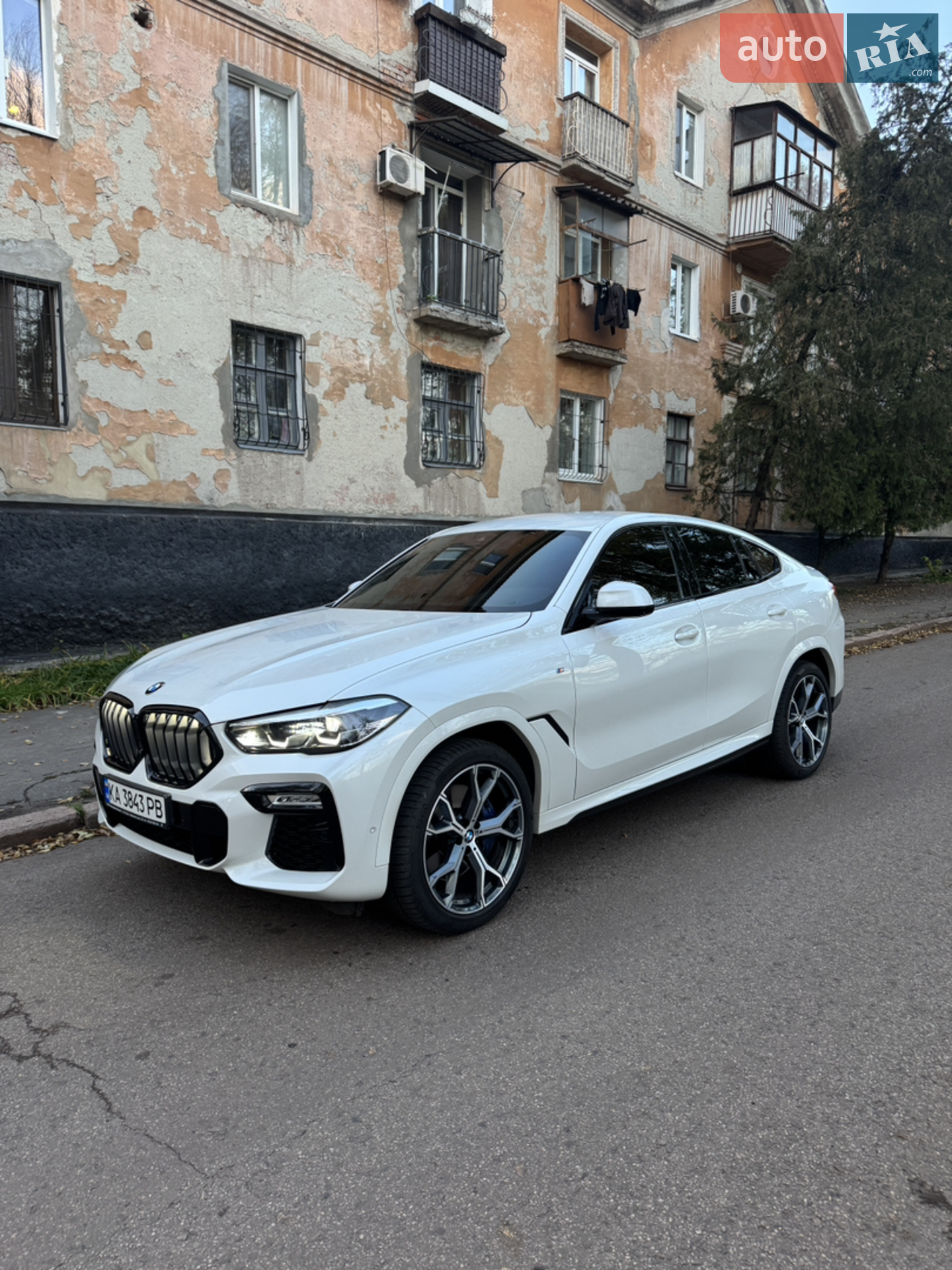 2021 BMW X6 - фото 1