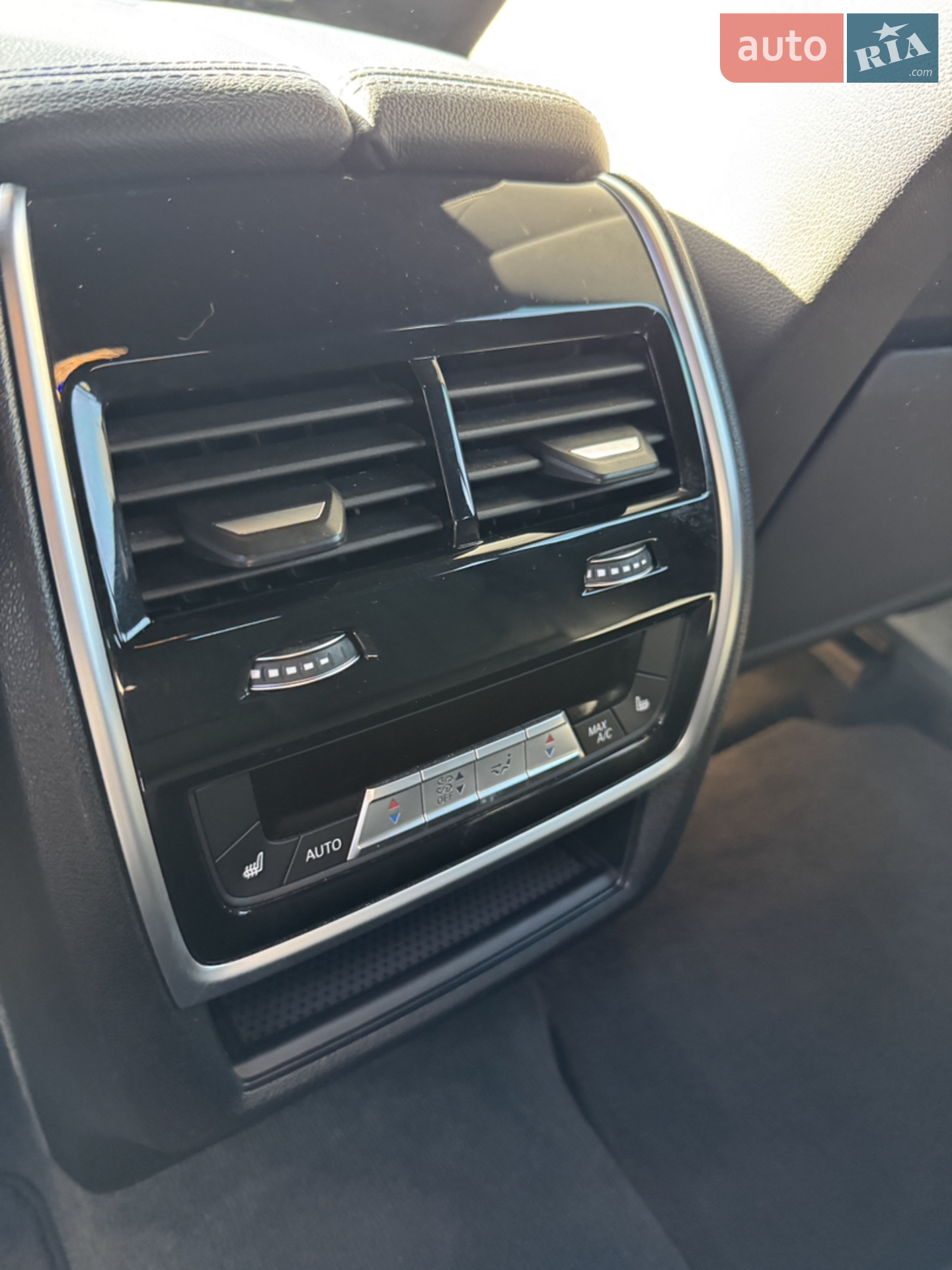 2021 BMW X6 - мініатюра 21