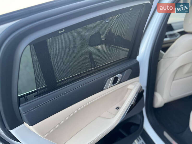 Позашляховик / Кросовер BMW X6 2020 в Чернівцях