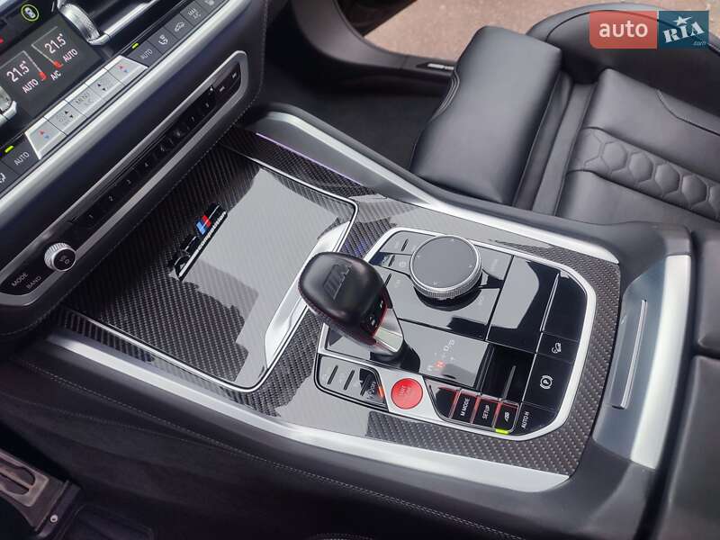 Внедорожник / Кроссовер BMW X6 2021 в Киеве