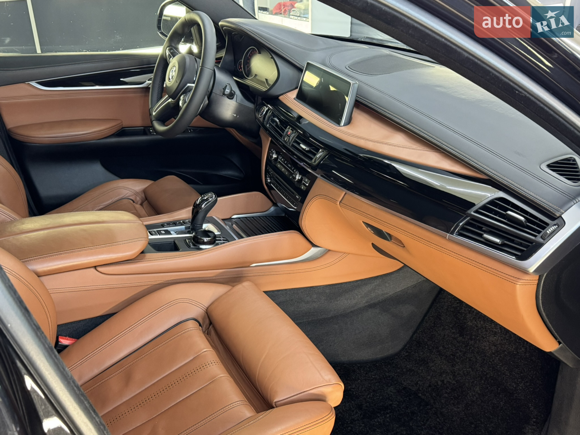 2016 BMW X6 - мініатюра 3