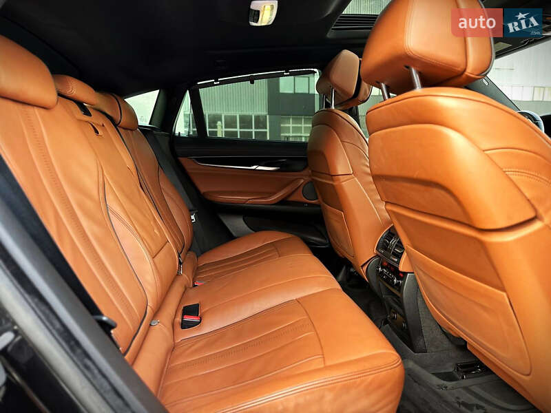 Внедорожник / Кроссовер BMW X6 2016 в Киеве