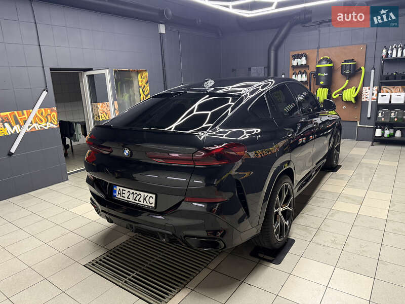 Внедорожник / Кроссовер BMW X6 2021 в Каменском