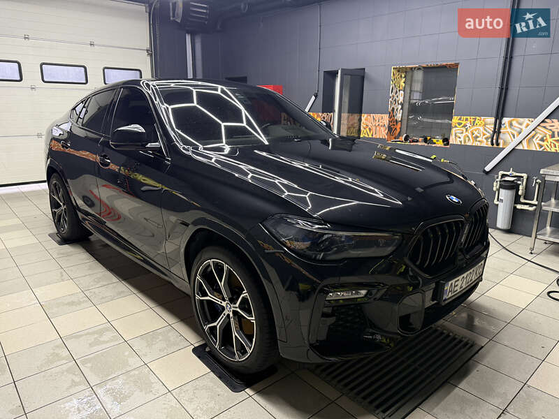Внедорожник / Кроссовер BMW X6 2021 в Каменском