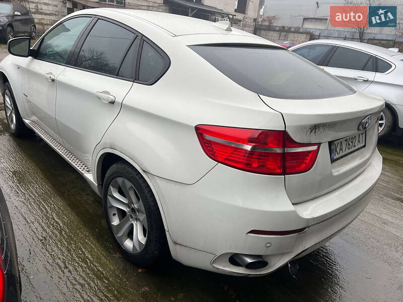 Внедорожник / Кроссовер BMW X6 2010 в Киеве
