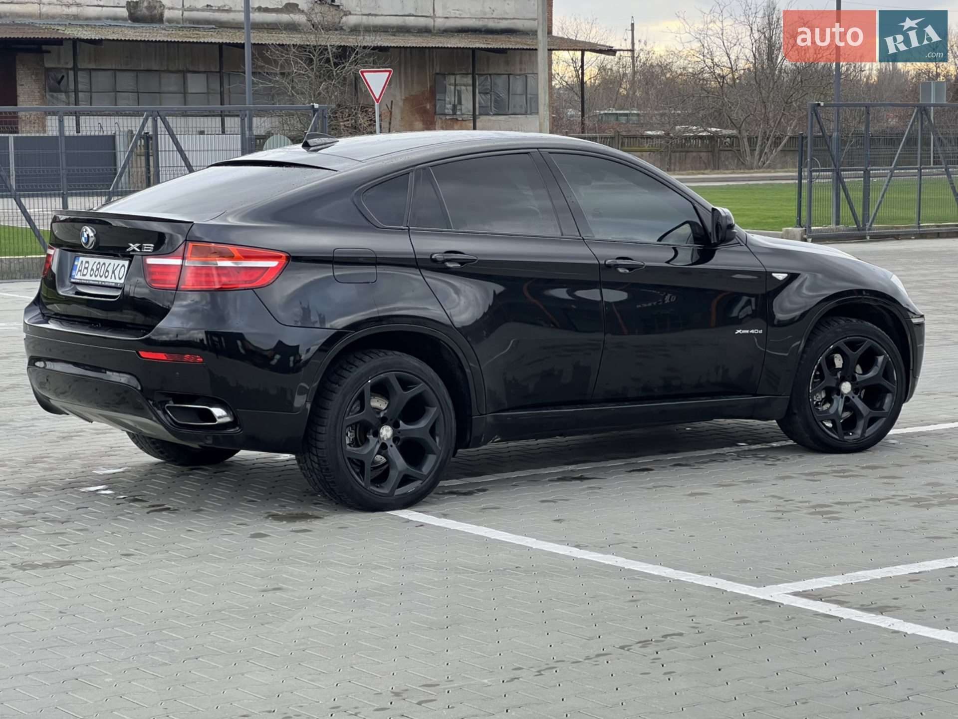 2011 BMW X6 - мініатюра 23