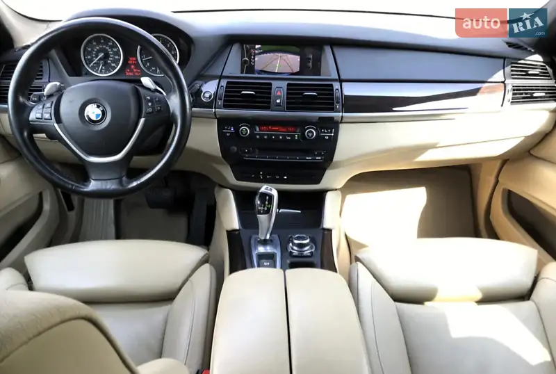 BMW X6 2011