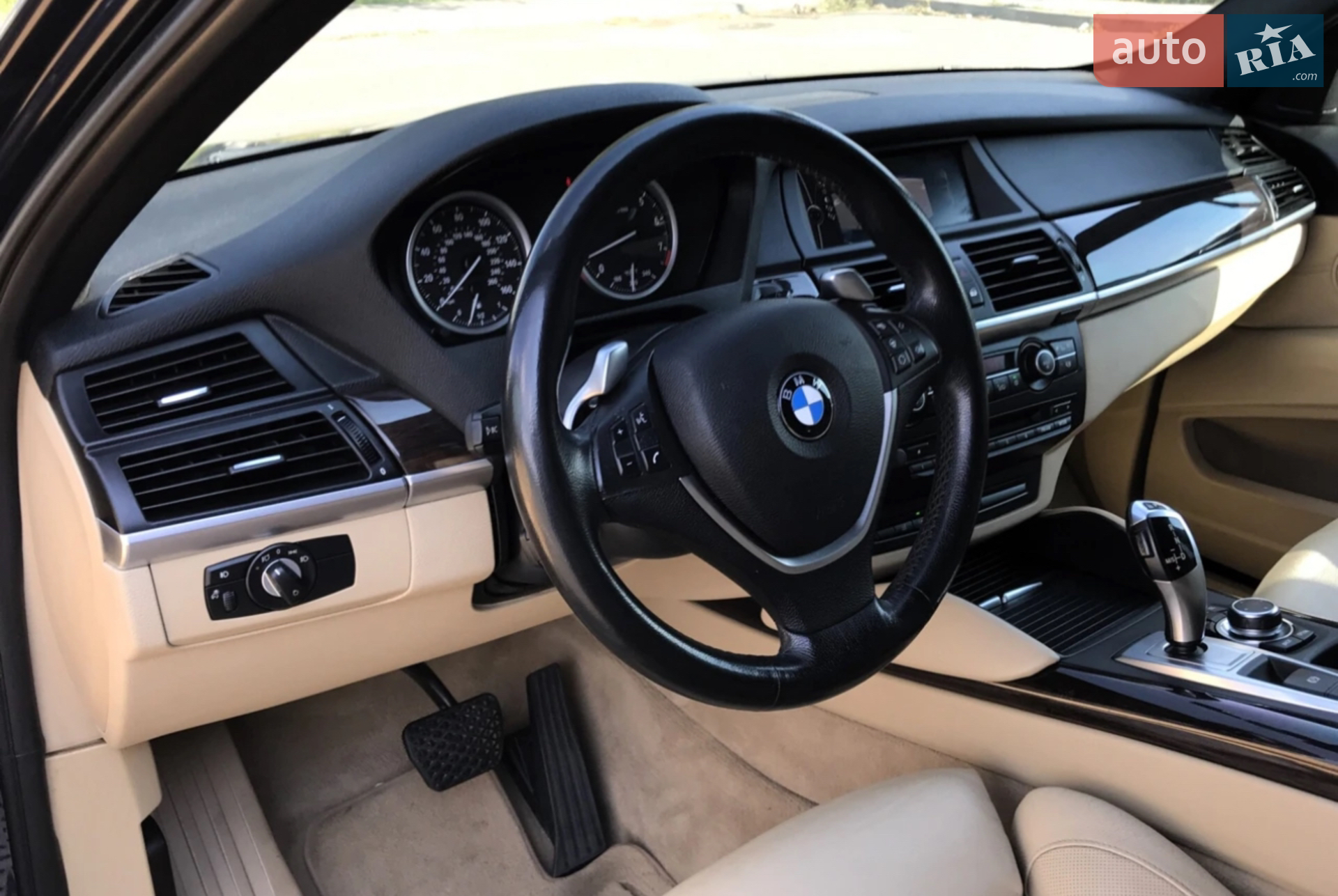 2011 BMW X6 - мініатюра 3