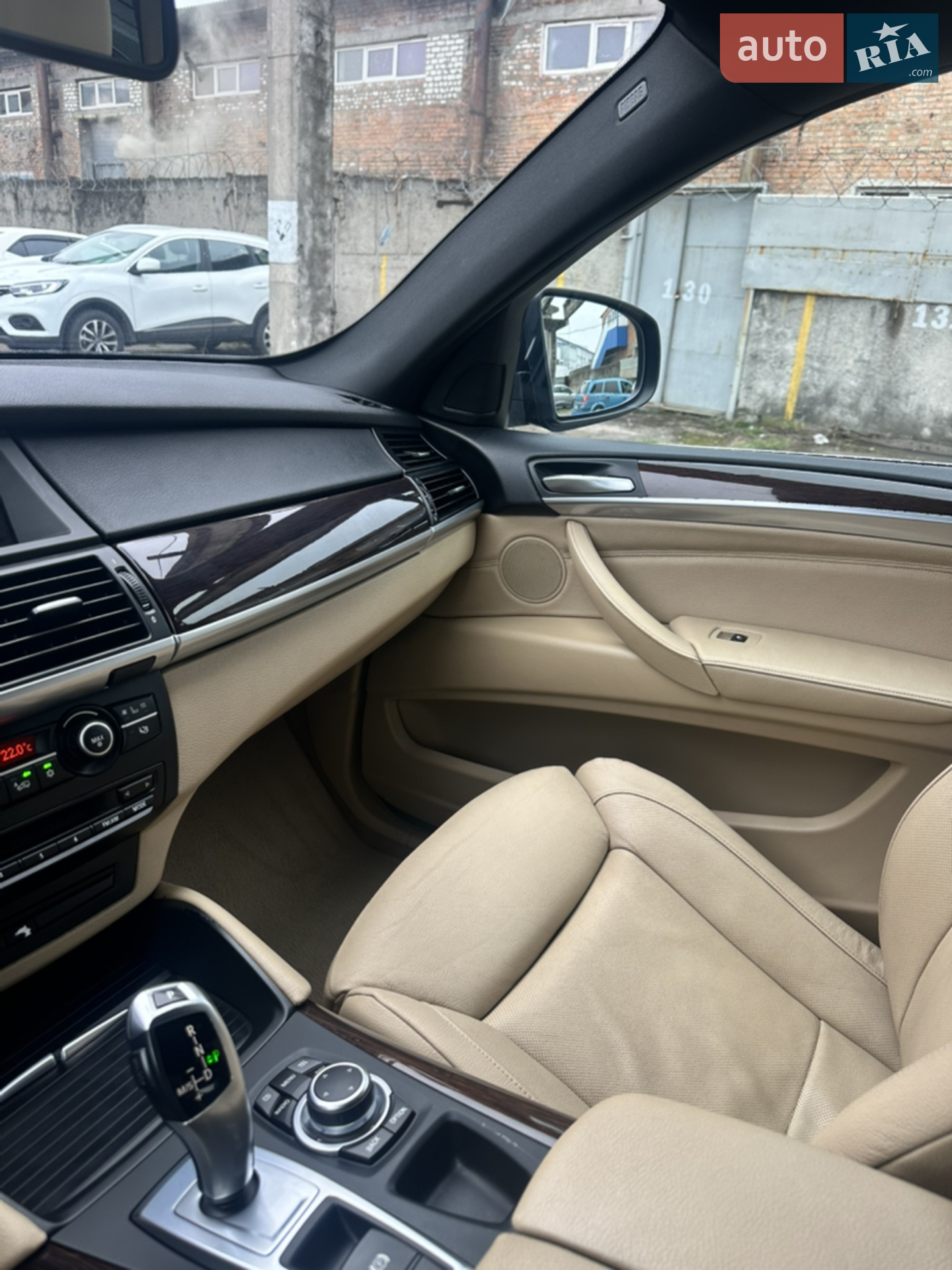 2011 BMW X6 - мініатюра 18