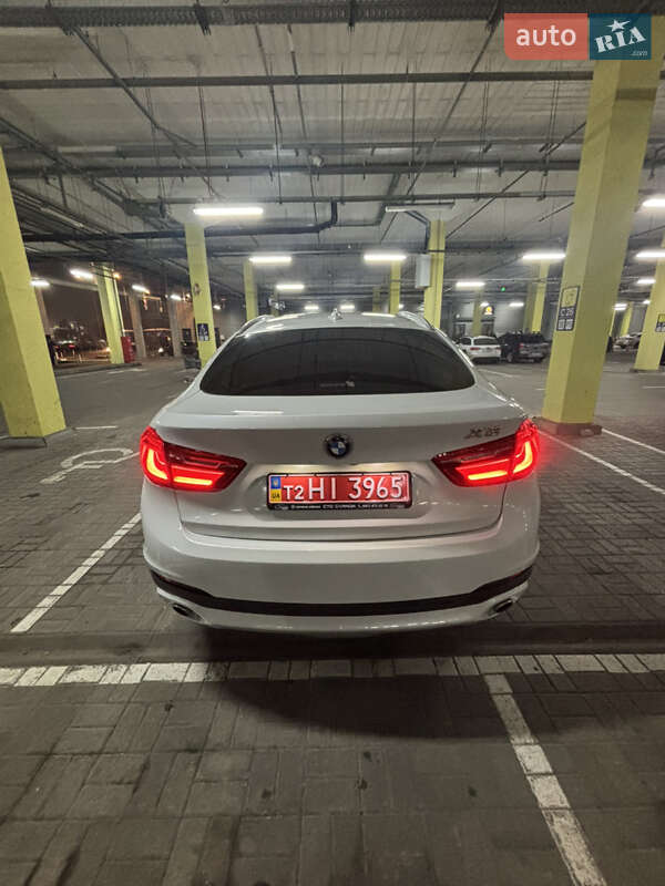 Позашляховик / Кросовер BMW X6 2015 в Києві