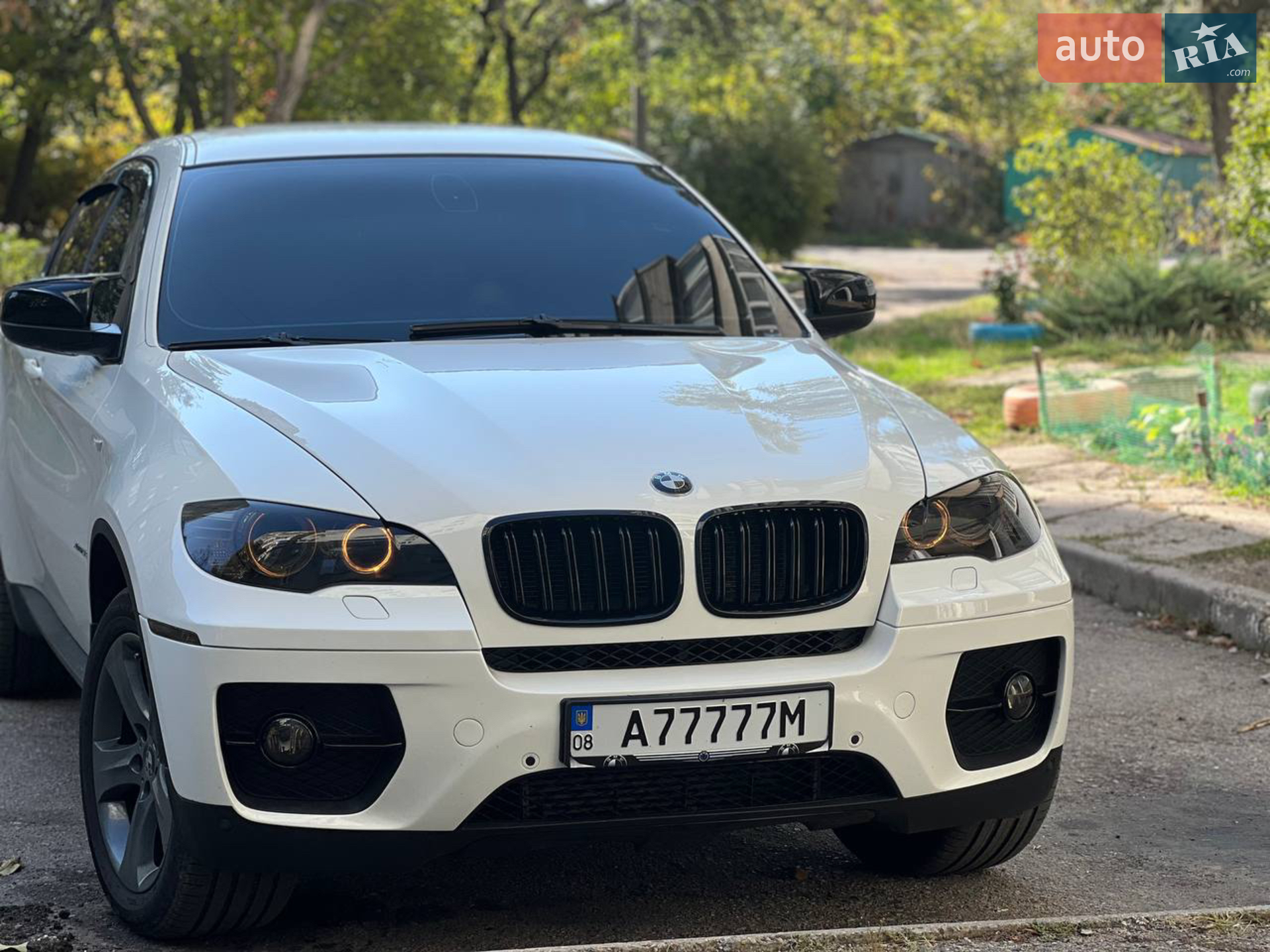 2011 BMW X6 - мініатюра 2