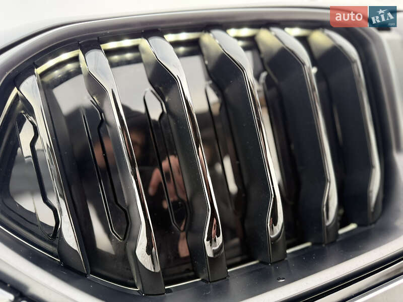 Внедорожник / Кроссовер BMW X6 2023 в Киеве