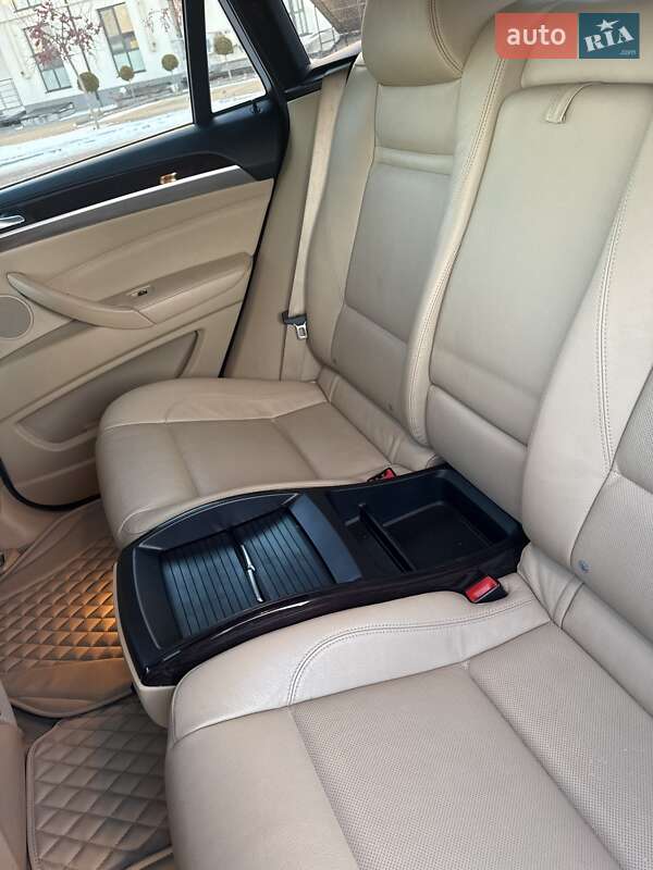 Внедорожник / Кроссовер BMW X6 2010 в Луцке