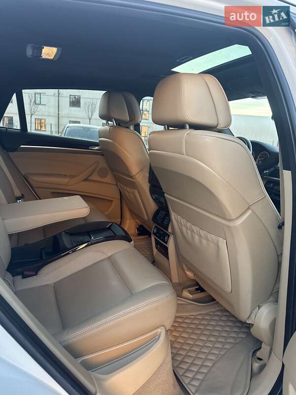 Внедорожник / Кроссовер BMW X6 2010 в Луцке