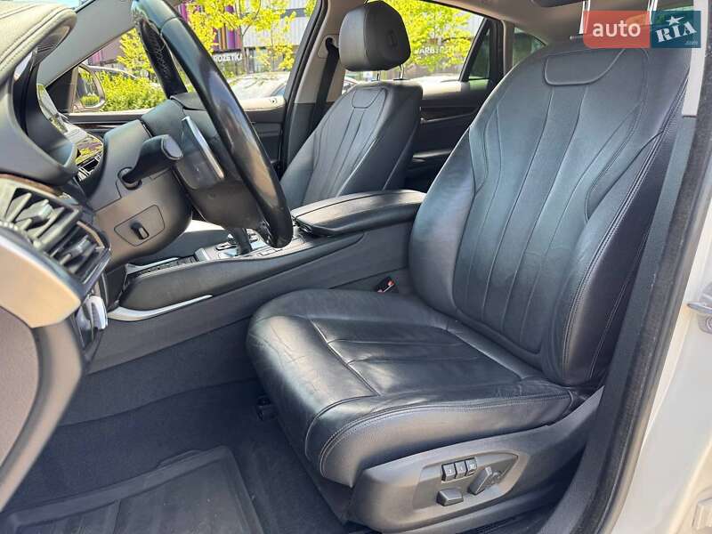 Внедорожник / Кроссовер BMW X6 2016 в Киеве