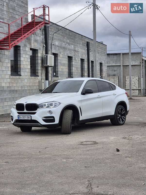 Внедорожник / Кроссовер BMW X6 2015 в Кременчуге