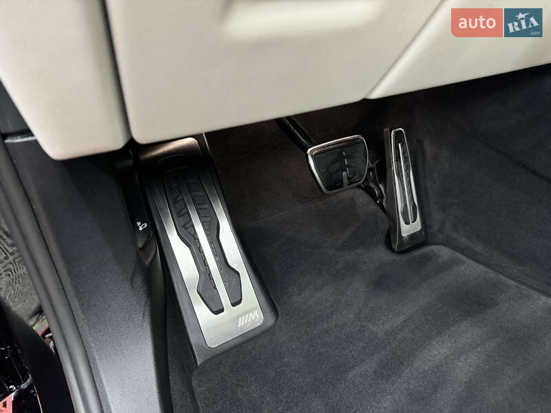 Внедорожник / Кроссовер BMW X6 2022 в Киеве