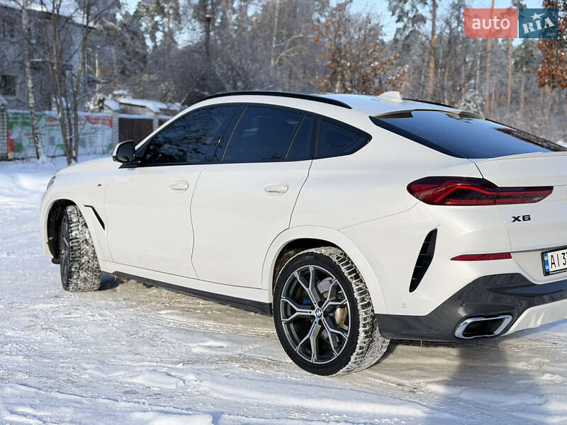 Внедорожник / Кроссовер BMW X6 2021 в Киеве